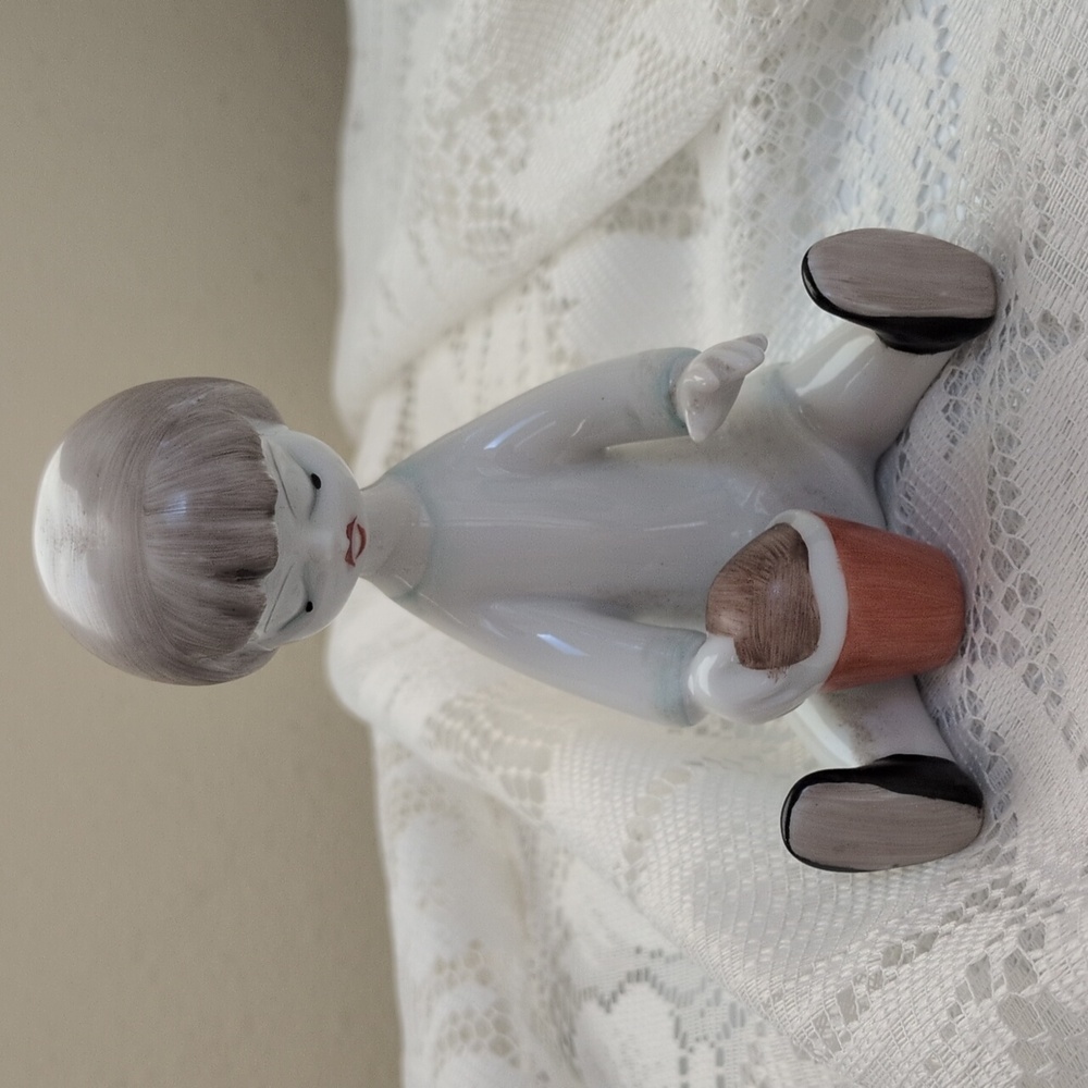 Hollohaza Hungarian Porcelain Figurine Girl With Basket